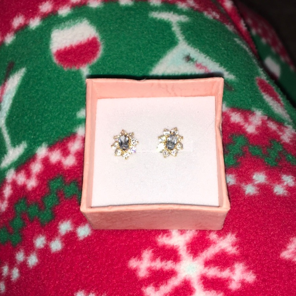 Gold earrings